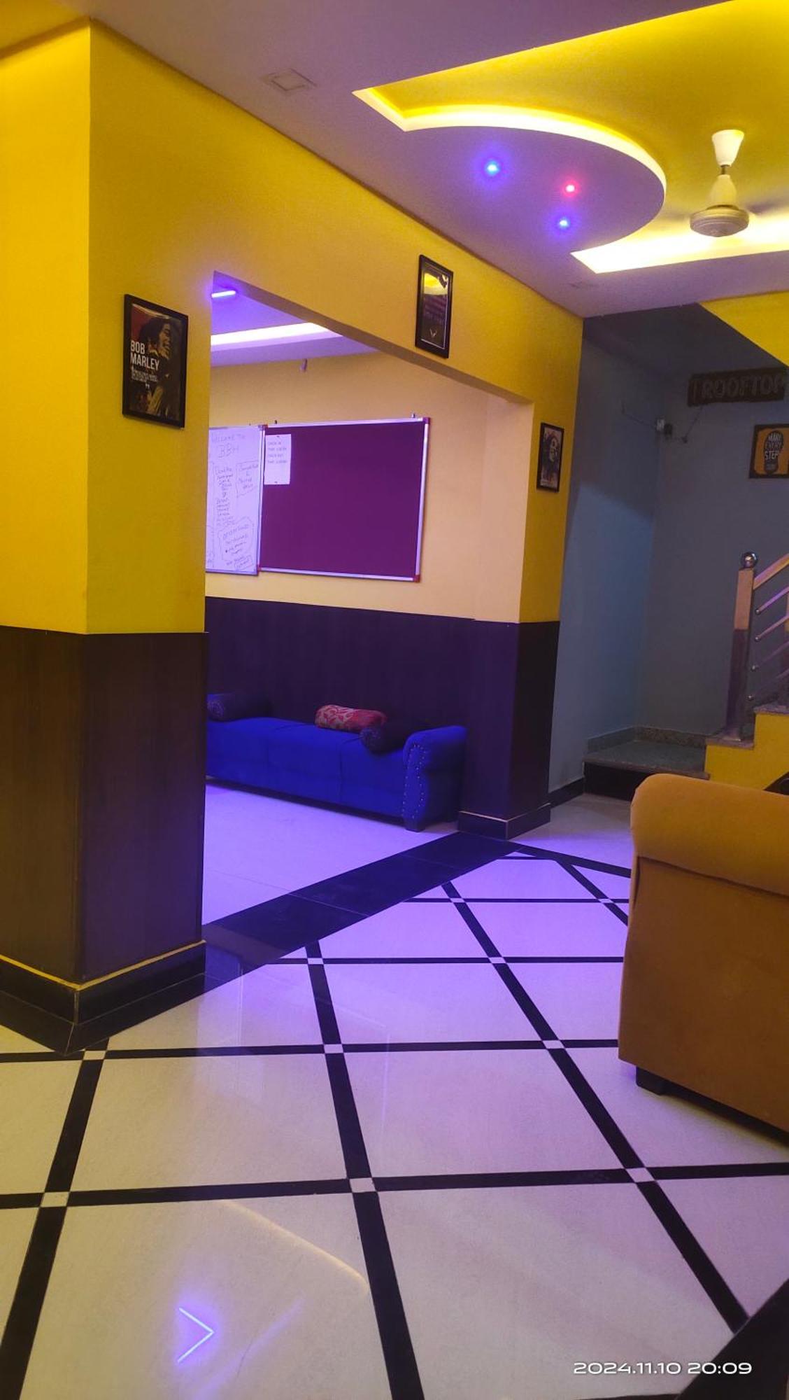 Big Brother Hostel Hotel Agra  Exterior photo