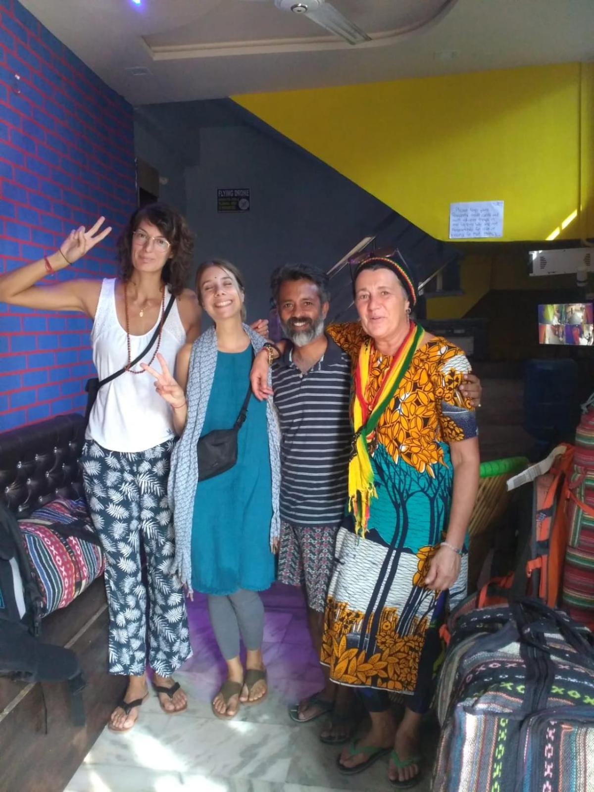 Big Brother Hostel Hotel Agra  Exterior photo