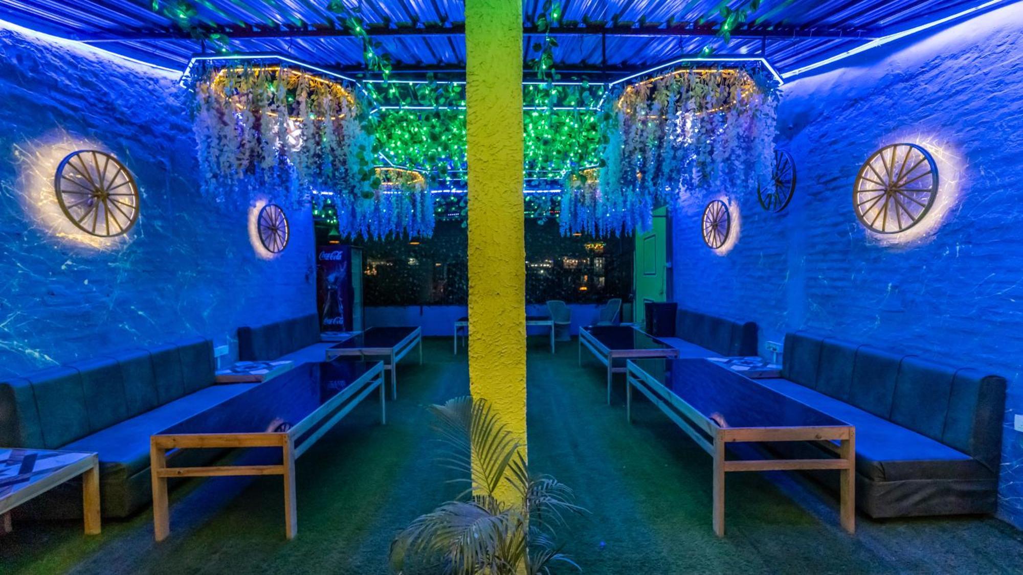 Big Brother Hostel Hotel Agra  Exterior photo
